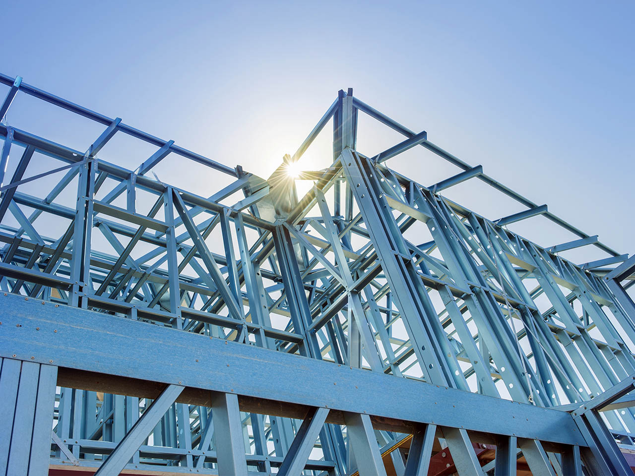 בניית מתקדמת בשלד פלדה דקת דופן